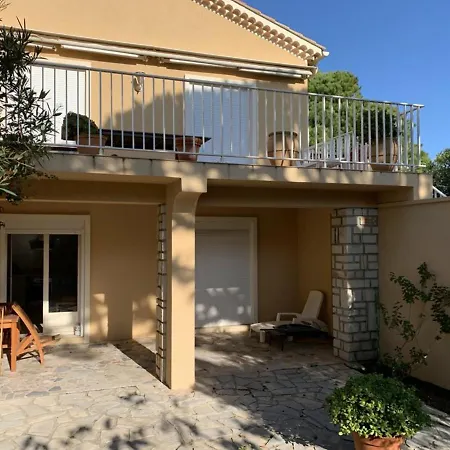 Villa Hyeres, 2 Pieces, 3 Personnes - Fr-1-335-146 Йер